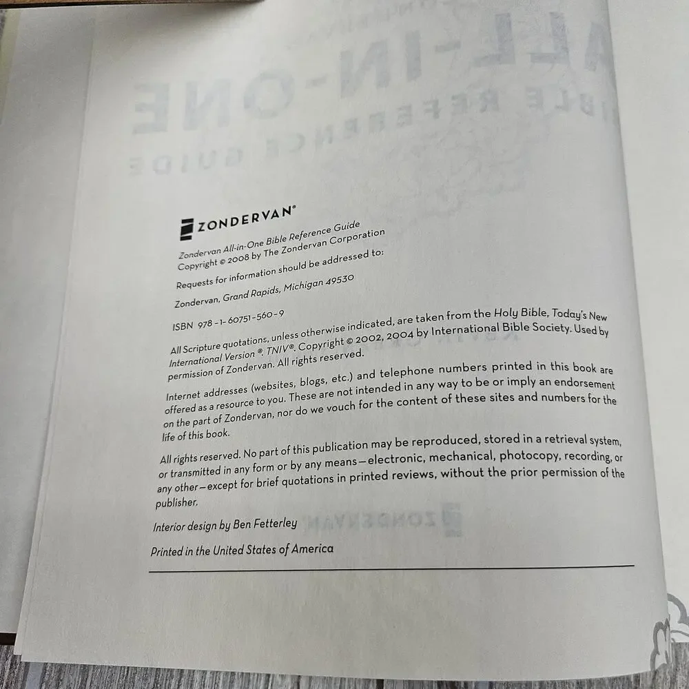 Zondervan All-In-One Bible Reference Guide Kevin Green Hardcover Concordance Top